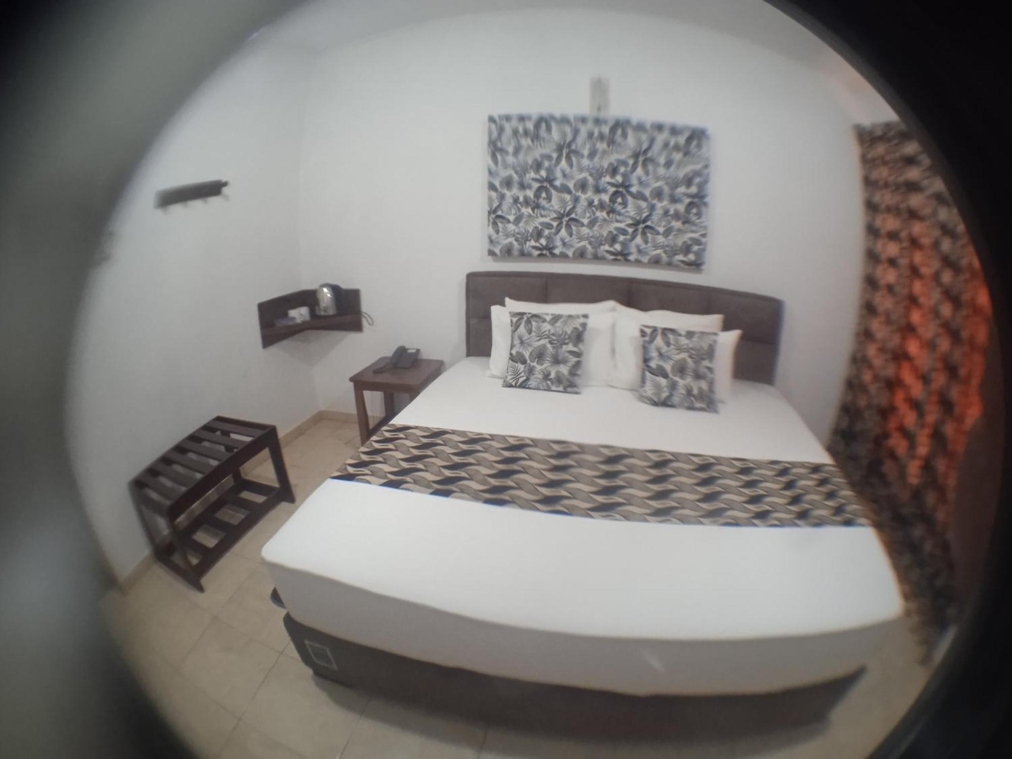 Larn'S Villa Hotel & Apartment Wadduwa Værelse billede